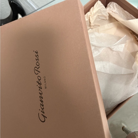 Gianvito Rossi Silver and Clear Heels - Picture 4 of 4